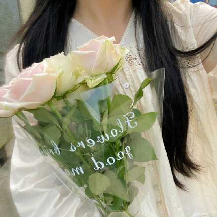 成年人最稀缺的能力，一是专注力，二是觉察力。前者决定一个人做事的能力，后者决定一个人做人的能力。