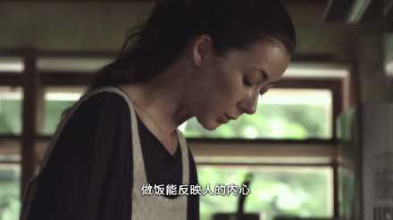 我最近保持快乐的秘诀：1.每天早上做早餐 晚上逛超市 2.少操心别人的事 3.先考虑自己再考虑别人 4.减少无意义的社交 5.吃饱了就不要上体重秤 6.没事就多散步 多听歌 多给妈妈打电话