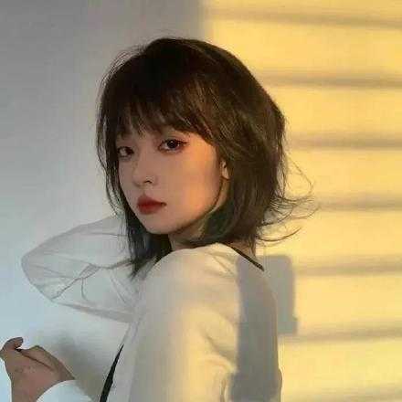 我很不喜欢的别人用开玩笑的语气说我最在意的事。