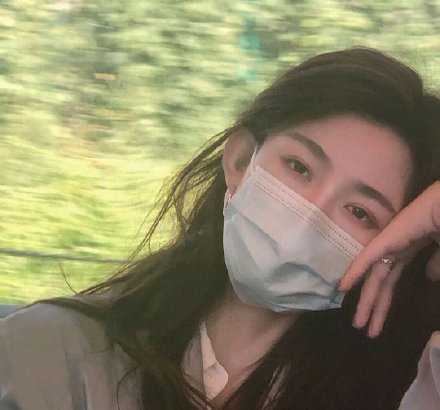 如果一听到一种与你相左的意见就发怒，这表明，你已经下意识地感觉到你那种看法没有充分的理由，如果某一个人硬说二加二等于五，你只会感到怜悯而不是愤怒。