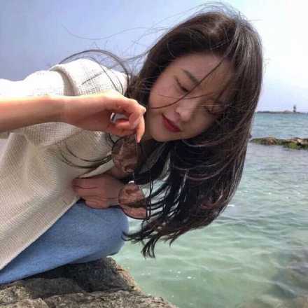 心里有很多苦的人 一点点甜就能填满