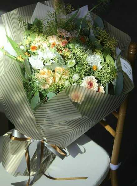 人一生都在利弊权衡，也一生都在修改着对利和弊的权衡。一切皆在各种过程里面，一切皆有可能。