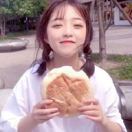 人，只要有一种信念，有所追求，什么艰苦都能忍受，什么环境也都能适应。