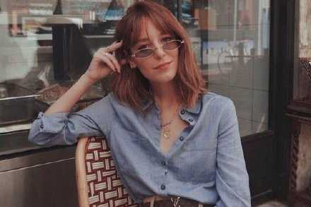 总喜欢用着玩笑的语气，说着自己害怕的事。