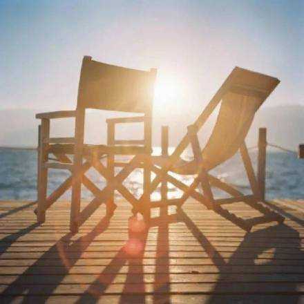 风雨人生路，成功也好，失败也罢，人生追求的不一定是一个目的，而是经历的这个过程。早安。