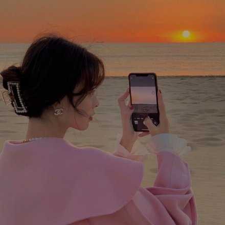 能拍就拍，能照就照，或许十年后，再好的相机和技术，也拍不出如今这般模样，大胆的记录生活，每天都是你回不去的昨天。