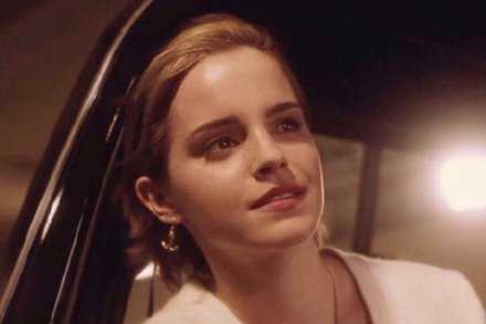 人想要得到温暖，总得去燃烧点什么，或是别人，或是自己。