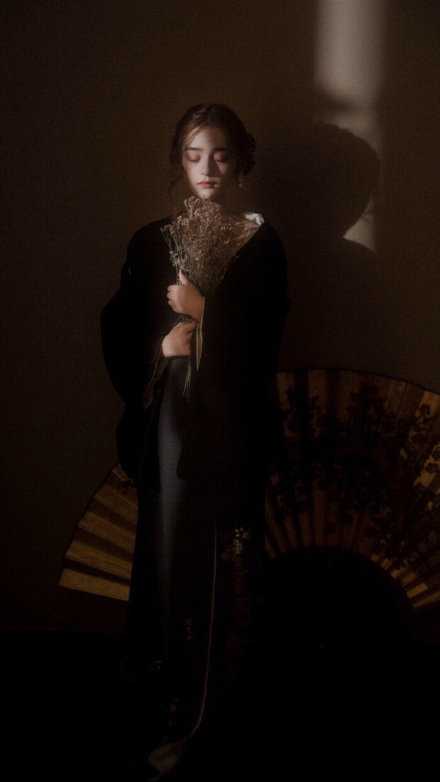 也是年末了，大家都累一年了，你感觉太忙就缓一缓，感觉太累了就歇一歇，感觉不开心就找地方哭一哭，不要总和自己较劲，没什么比健康活着还好，各位拜托了。