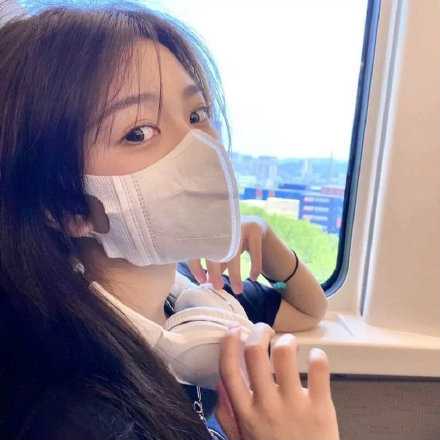 角度不同 又怎会相互理解 没有所谓的感同身受 真正能治愈的只有自己