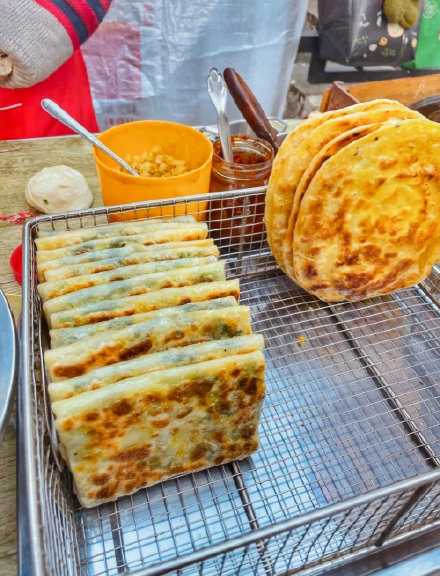 比起冬天的阳光 或许人间的烟火更加温暖 早安