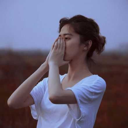 生活并没有善待谁 过完这个月 我们就好好地重头开始吧