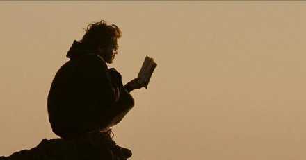 别为难自己，活的像你自己就行了。