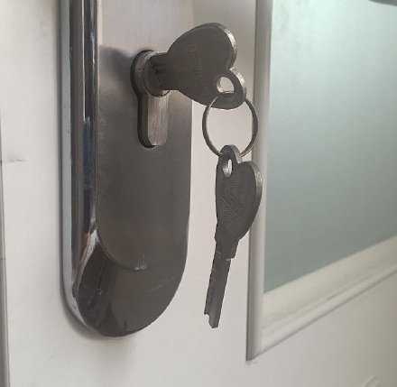 有时候，你只有停止给予，别人才知道你有多重要。