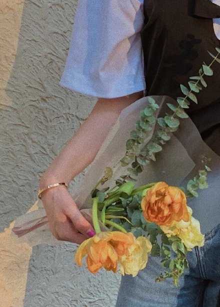 生活先于意义，当下的每一刻都先于意义。