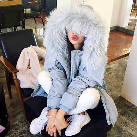 换季的时候连猫和狗都知道换毛 我想买衣服有错吗