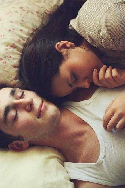 总有一场相遇是互相爱慕相得益彰，是披星戴月逾山越海而来。