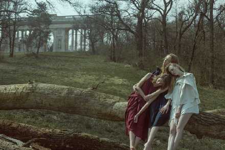 我不奢求人生顺风顺水，但求坎坷走尽有人陪。