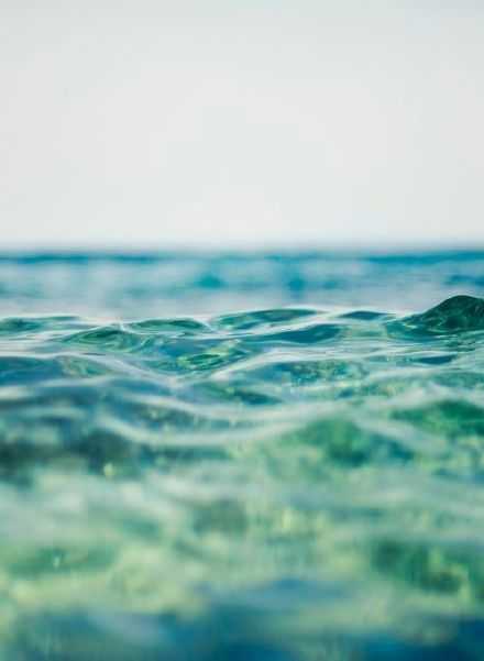 追求有意义的事 再去等值得的人