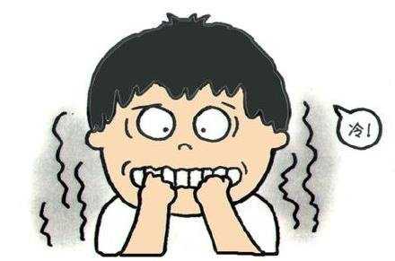 我曾在四十度的高温下扬言 我宁可冻死也不愿热成狗 直到今天我被冻成狗 我才明白太美的承诺因为太年轻