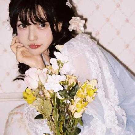 总在熬夜的愉悦感和白天的负罪感之间徘徊。