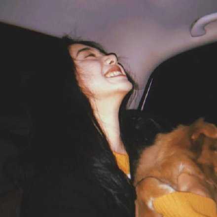 女生的日常：白天：哈哈哈哈哈哈哈哈哈哈哈哈 中午：哈哈哈哈哈哈哈哈哈哈哈哈 晚上：哈哈哈哈哈哈哈哈哈哈哈哈 深夜：人间不值得 想谈甜甜恋爱