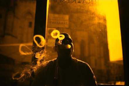 把所有要失去的东西都当作是 借来的片刻欢愉 而到了该归还的时间