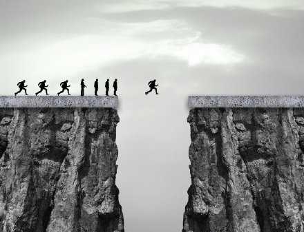 原来人最受不了的，不是吃苦。而是你不知道，你这份苦，吃来为什么。