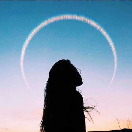 等一个人的感觉很辛苦，不知还要等多久，却又舍不得放手。