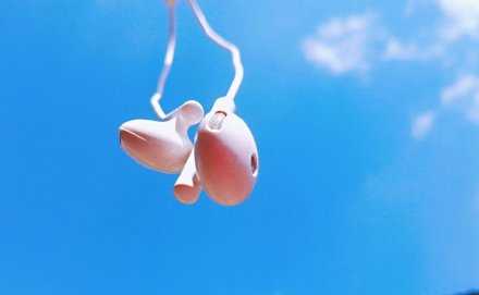 人与人要保留适当的界限感，关系再好都不能失去该有的分寸和尊重。