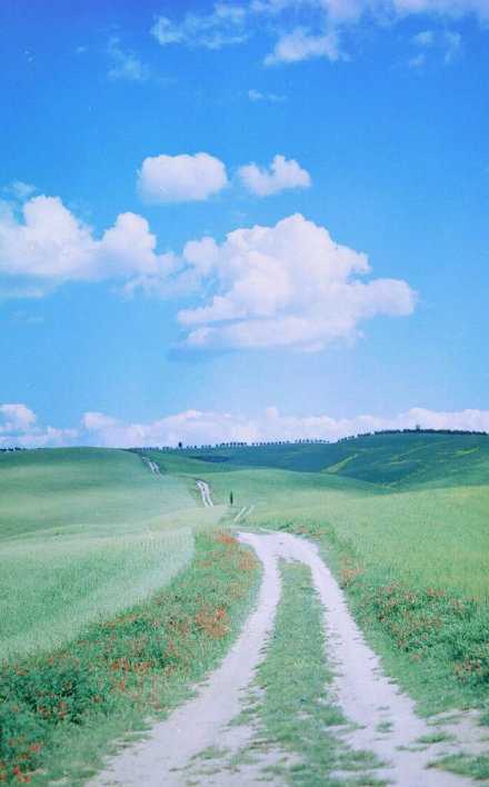纵有千古 横有八荒 前途似海 来日方长