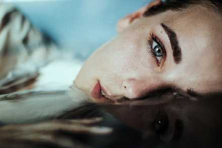 别忘了要去的远方，但也别忘了，你来自何方。