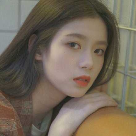 幸运的人一生会遇见两次爱情 一次耗尽热情 一次融化坚冰