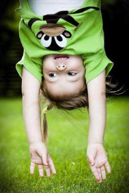 人一简单就快乐，一世故就变老。保持一颗年轻的心，做个简单的人，享受阳光和温暖。生活就应当如此。早安。