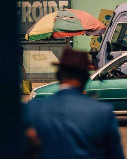 外界评价不重要，默默前行最可贵。