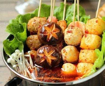 与你相伴 谈天笑闹 吃路边摊 也会觉得很温暖