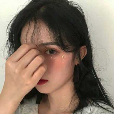 年纪大了 除了真诚和温柔 没有东西可以让我缴械投降了