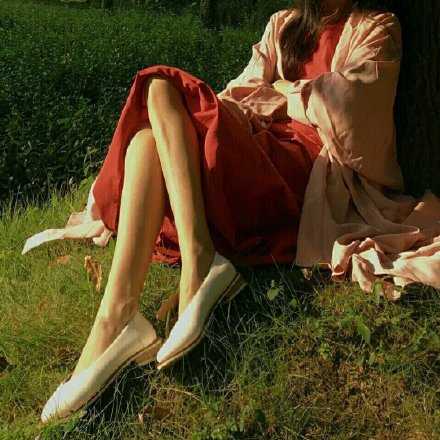 做不到的就不要轻易说出口了 比悲伤更令人悲伤的是空欢喜