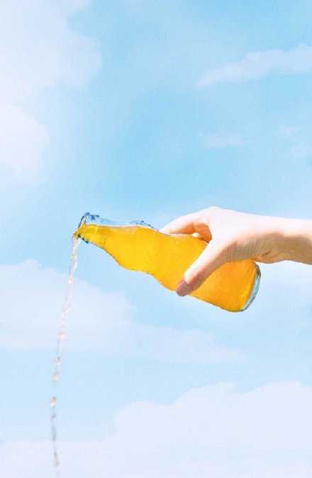 大部分的人被问到“你还好吧？”的时候，都会回答“还好”，因为回答“不好”真的需要勇气。