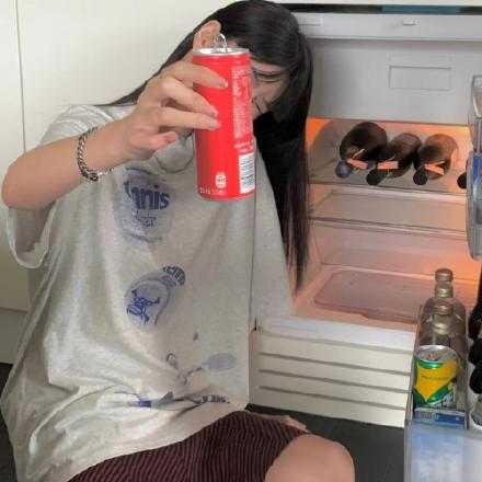 日出日落 人聚了又散 留不住的话 那就祝他顺顺利利就好了