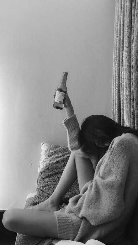 不论以前什么关系，已经疏远的人，就不要再勉强。