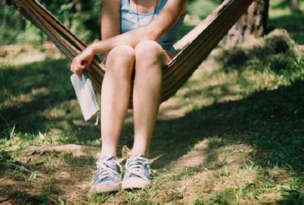 时间是治愈创伤的良药，但仍需要淡然的心态做引子。